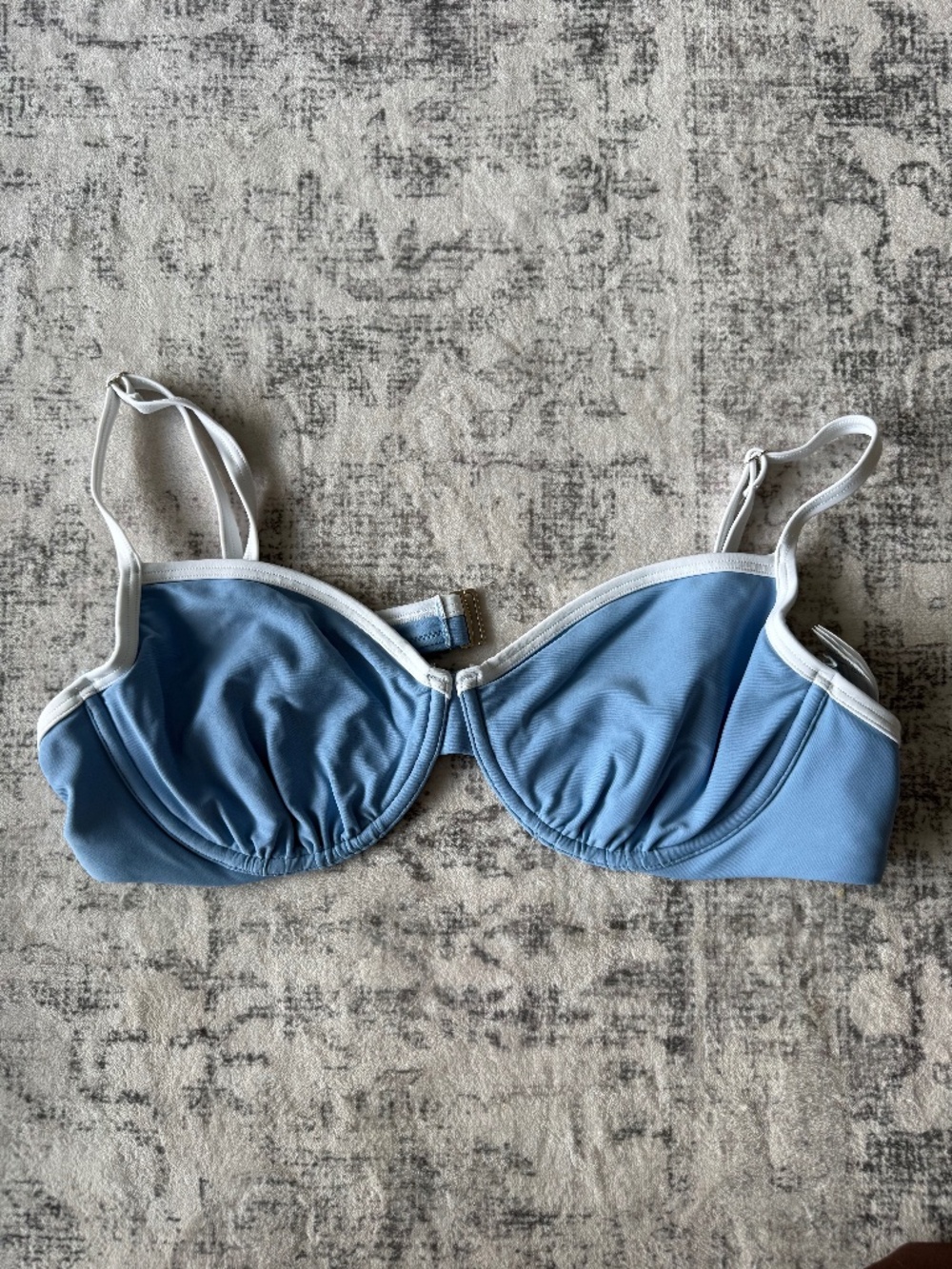 Abercrombie & Fitch Blue Underwire Bikini Top White Trim XL